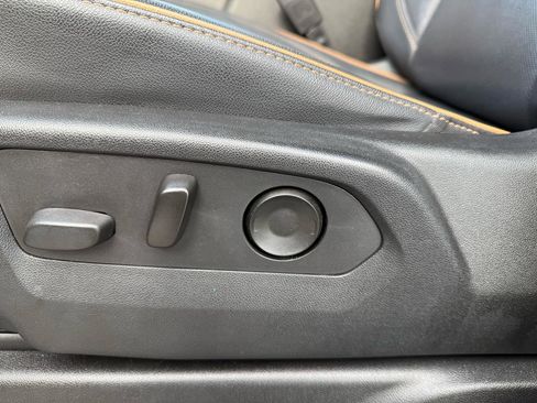 Used 2022 GMC Yukon AT4 w/ Max Trailering Package image 6