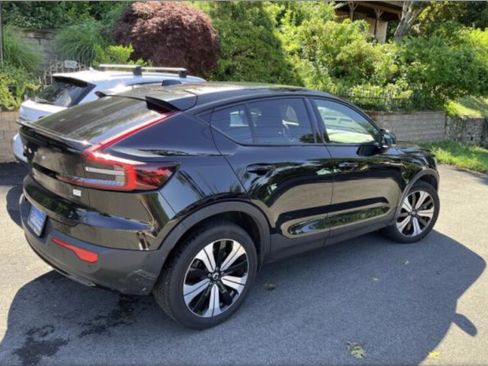 Used 2023 Volvo C40 P8 Recharge Plus w/ Protection Package Premier AWD/4WD image 2