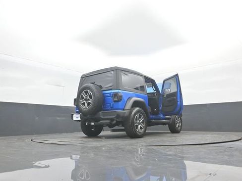 Used 2022 Jeep Wrangler Sport S image 42