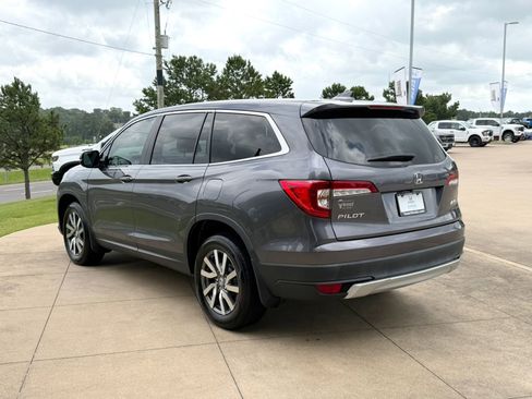 Used 2020 Honda Pilot EX image 4