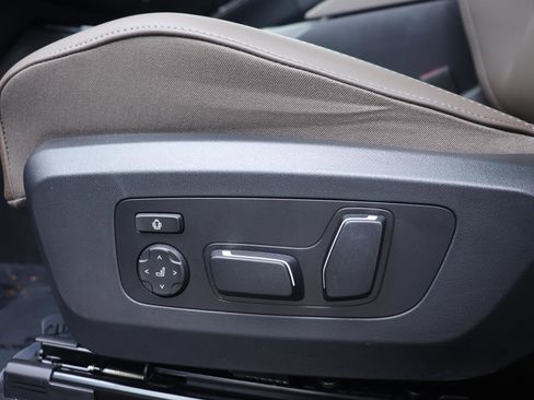 Used 2025 BMW X3 xDrive30i w/ Premium Package image 26