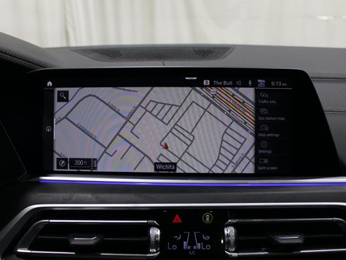 Used 2022 BMW X7 xDrive40i w/ Premium Package AWD/4WD image 18