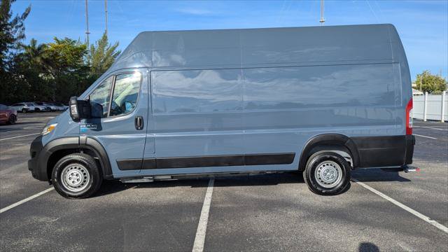 Used 2024 RAM ProMaster 3500 FWD image 3