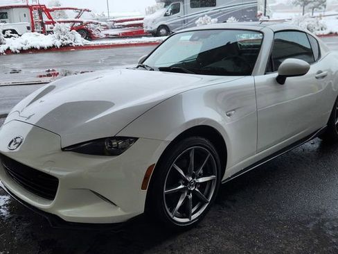 Used 2022 MAZDA MX-5 Miata RF Grand Touring w/ Appearance Package RWD image 2