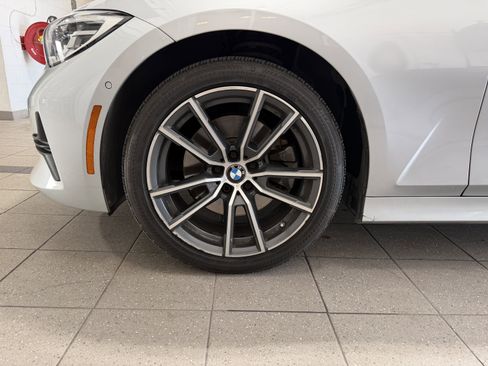 Used 2019 BMW 330i Sedan w/ Premium Package RWD image 5