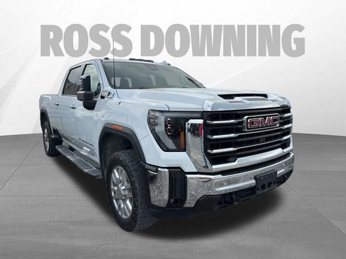 Used 2024 GMC Sierra 2500 SLT w/ SLT Premium Package image 3