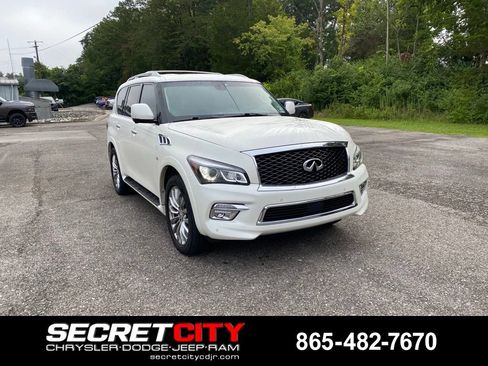 Used 2017 INFINITI QX80 4WD w/ Driver Assistance Package image 3