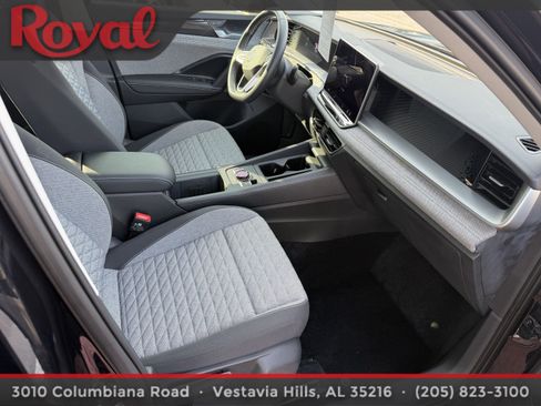 Certified 2025 Volkswagen Tiguan S FWD image 15