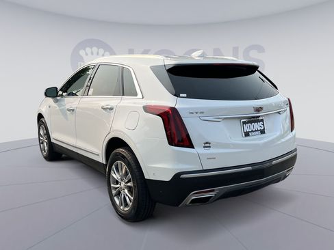 Used 2023 Cadillac XT5 Premium Luxury w/ Technology Package AWD/4WD image 4