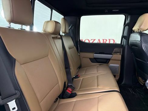 Used 2024 Ford F350 Lariat w/ Lariat Ultimate Package AWD/4WD image 18