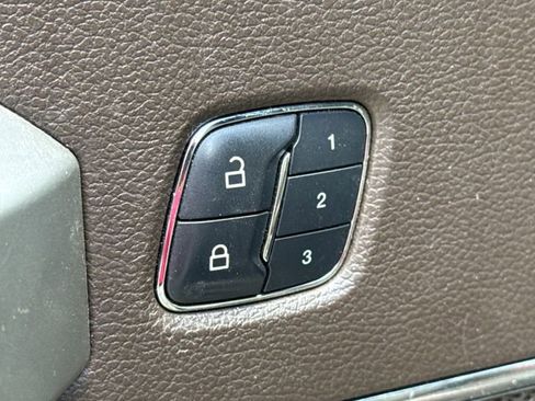 Used 2015 Ford F150 King Ranch w/ Equipment Group 601A Luxury image 17