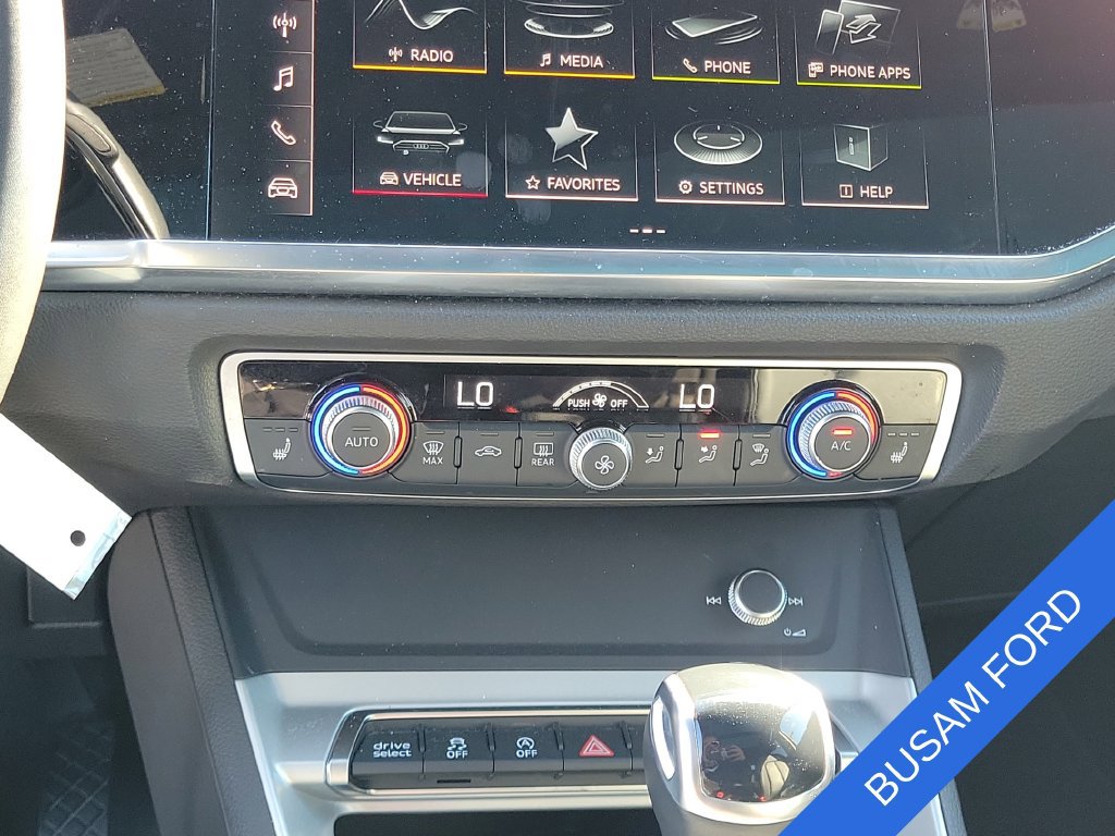 Used 2025 Audi Q3 2.0T Premium AWD/4WD image 24