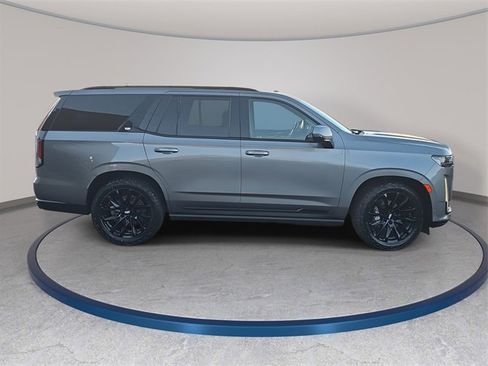 Used 2021 Cadillac Escalade Sport Platinum w/ LPO, ONYX Package image 5