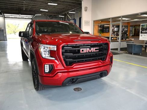 Used 2021 GMC Sierra 1500 Elevation w/ Preferred Package image 3