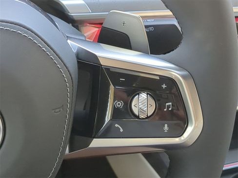 New 2026 BMW 760i xDrive w/ Premium Package image 27