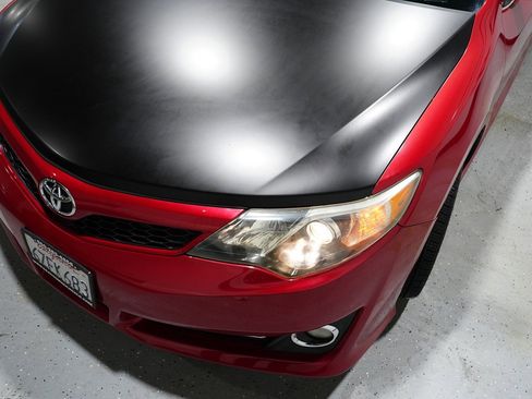 Used 2012 Toyota Camry SE image 5