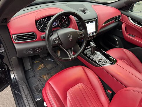 Used 2022 Maserati Levante GT image 22