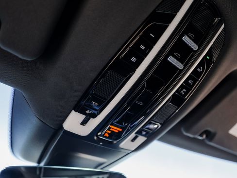 Certified 2022 Porsche Panamera 4 image 21