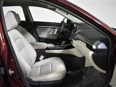 Certified 2023 Nissan Altima 2.5 SV image 34