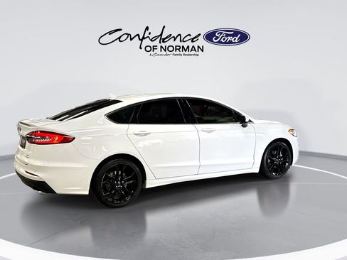 Used 2020 Ford Fusion SE w/ Equipment Group 151A image 9