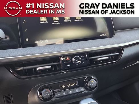 New 2026 Nissan Kicks SV w/ SV Premium Package AWD/4WD image 7