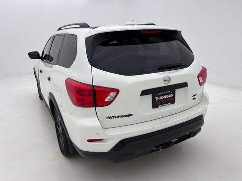 Used 2020 Nissan Pathfinder SL AWD/4WD image 8