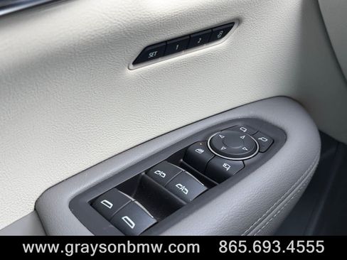 Used 2024 Cadillac XT6 Premium Luxury w/ Technology Package FWD image 24