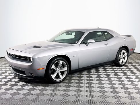 Used 2018 Dodge Challenger R/T w/ Sound Group image 4