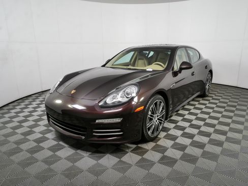 Used 2016 Porsche Panamera 4S AWD/4WD image 1