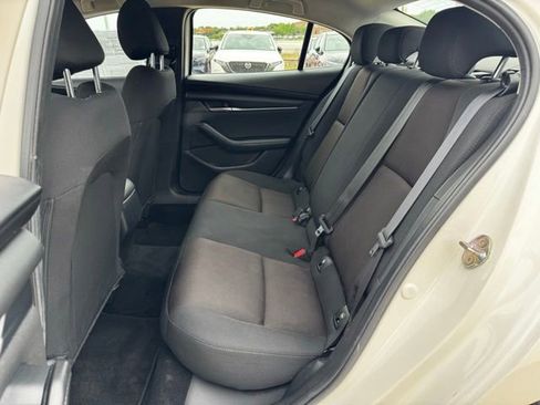 Used 2024 MAZDA MAZDA3 s FWD image 14