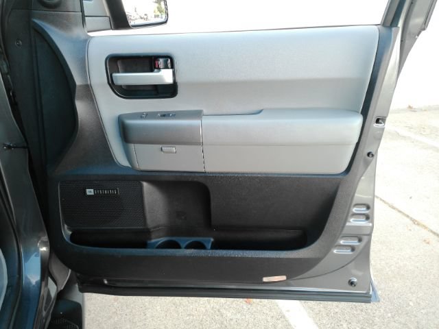 Used 2013 Toyota Sequoia Limited RWD image 19