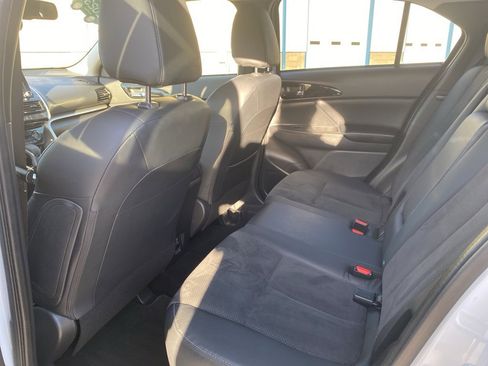 Used 2023 Mitsubishi Eclipse Cross SE image 17