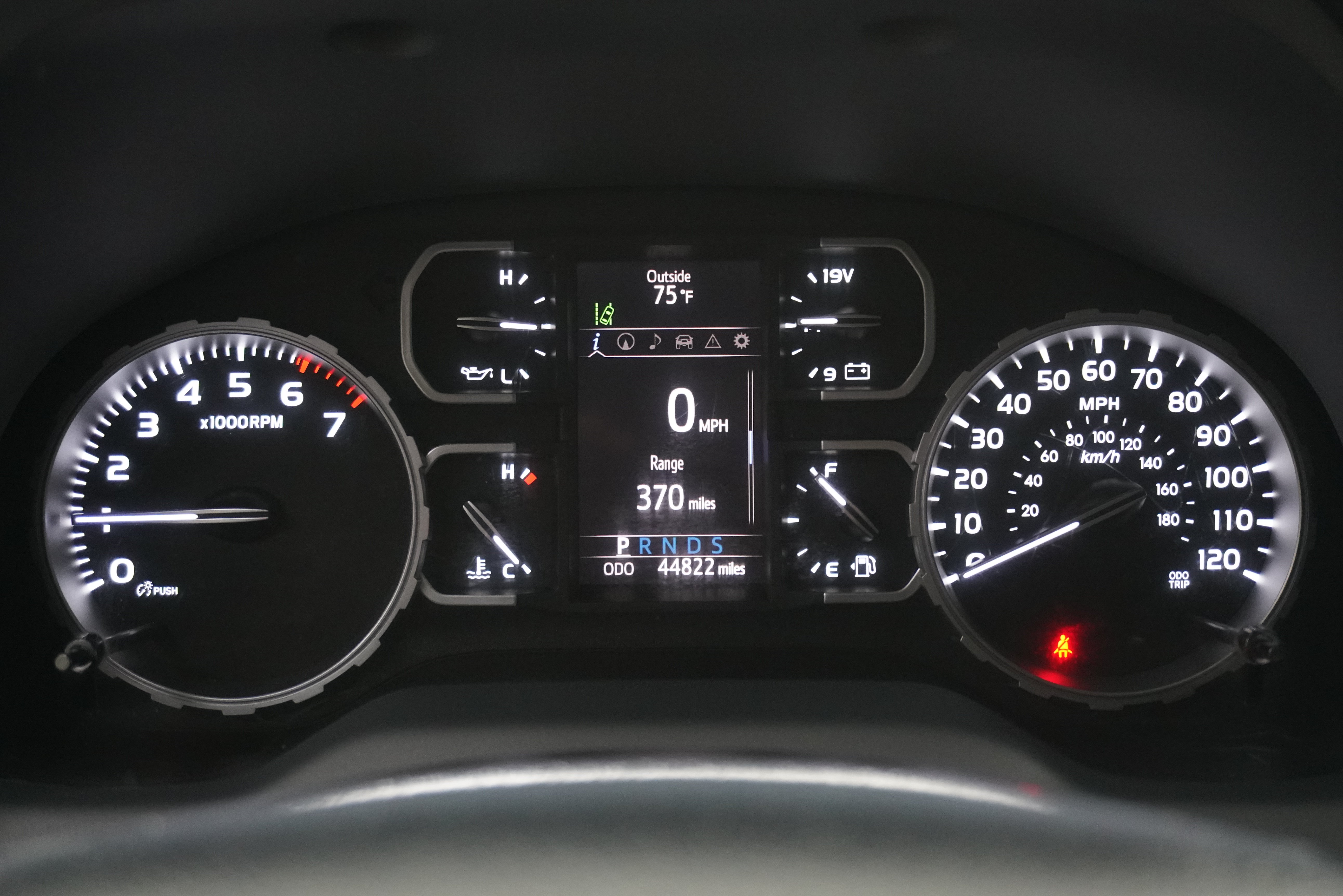 Used 2018 Toyota Tundra SR5 w/ SR5 Upgrade Package AWD/4WD image 18