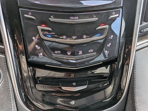 Used 2020 Cadillac Escalade Platinum w/ Escalade Sport Edition AWD/4WD image 27