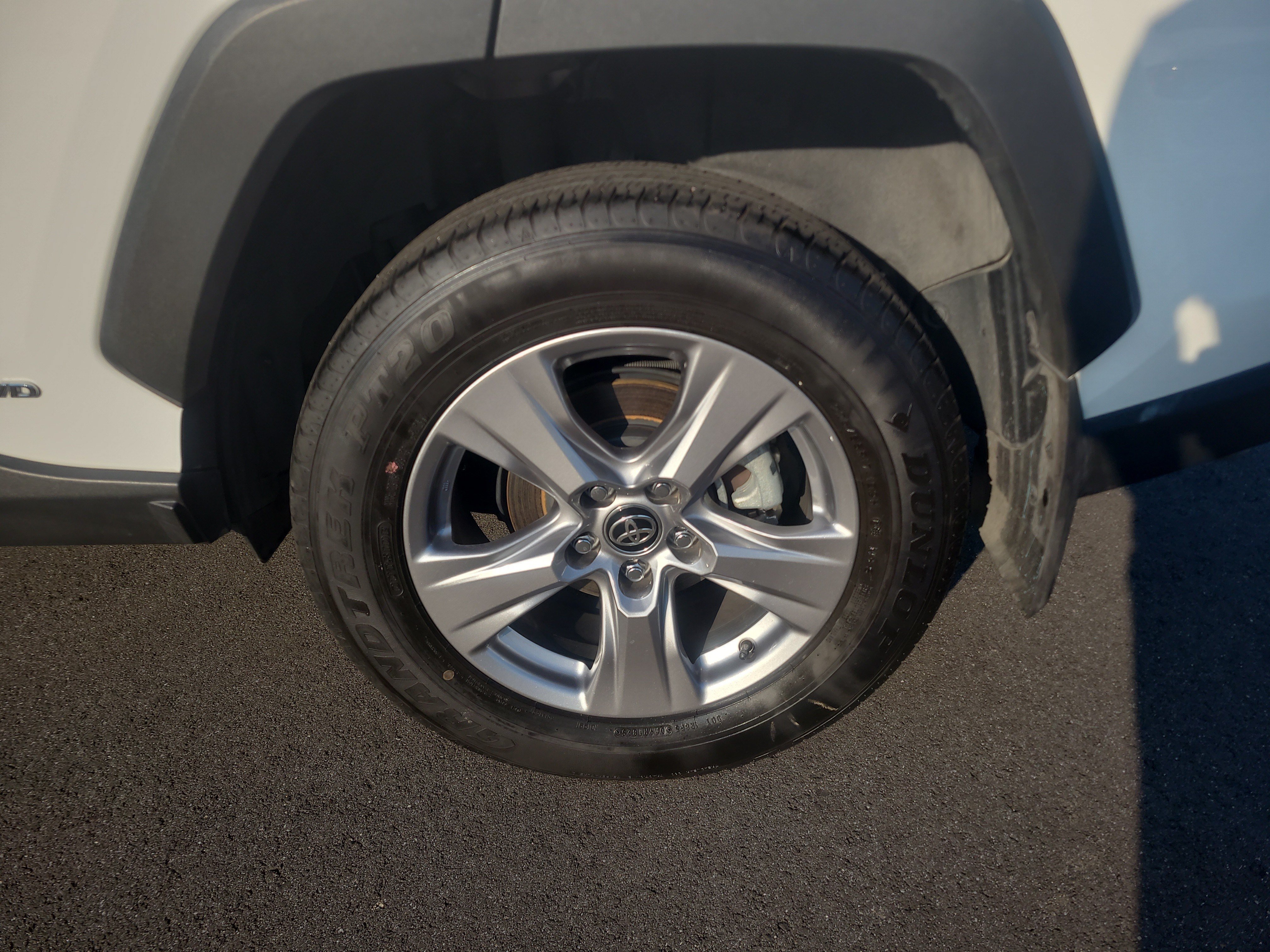 Certified 2025 Toyota RAV4 LE AWD/4WD image 10