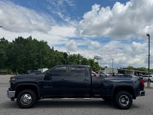 Used 2024 Chevrolet Silverado 3500 LT w/ Convenience Package AWD/4WD image 8