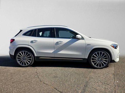Used 2026 Mercedes-Benz GLA 35 AMG 4MATIC image 2