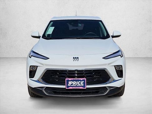 Used 2025 Buick Encore GX Preferred image 2