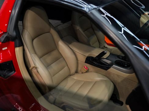 Used 2007 Chevrolet Corvette Coupe w/ Preferred Equipment Group RWD image 29