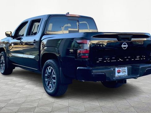 Used 2024 Nissan Frontier SL w/ Technology Package image 4