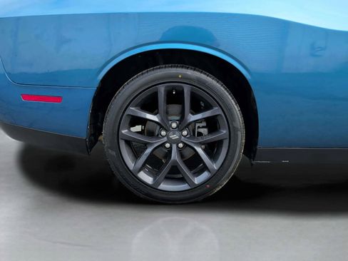 Used 2022 Dodge Challenger SXT w/ Blacktop Package image 25