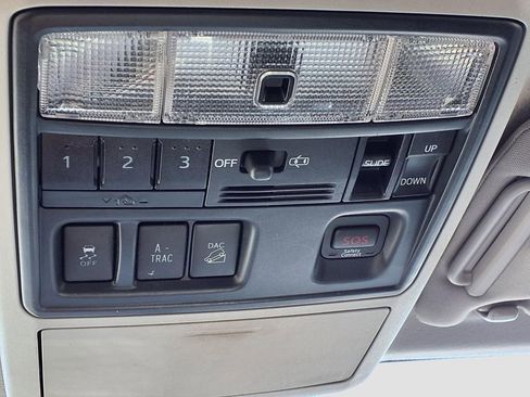 Used 2015 Toyota 4Runner Limited image 23