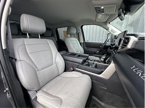 Used 2024 Toyota Tundra SR5 image 4