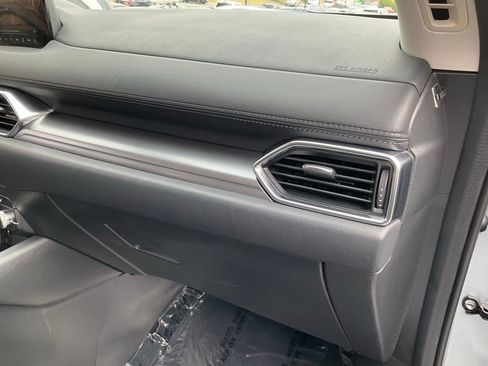 Used 2020 MAZDA CX-5 Touring FWD image 60