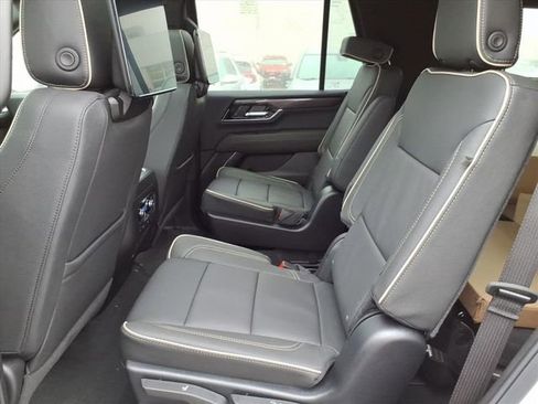 New 2026 GMC Yukon Elevation w/ Elevation Premium Package image 7