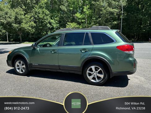 Used 2013 Subaru Outback 2.5i Limited w/ Popular Pkg 2 AWD/4WD image 4