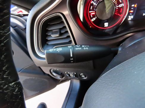 Used 2022 Dodge Challenger SXT w/ Blacktop Package image 31