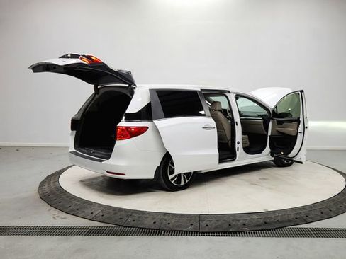 Used 2023 Honda Odyssey Touring image 15