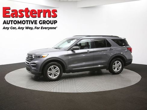 Used 2023 Ford Explorer XLT w/ Equipment Group 202A image 58