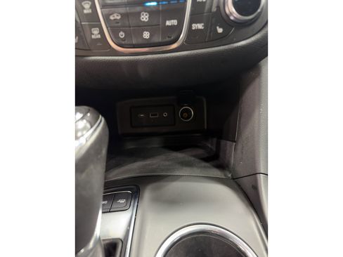 Used 2019 Chevrolet Equinox LT AWD/4WD image 21